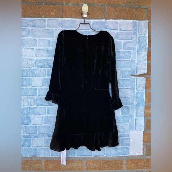 realisation par the mary jane crushed velvet dress size medium NWT - Picture 13 of 14
